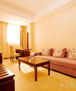 Hangzhou Ruiqi International Hotel Exterior photo